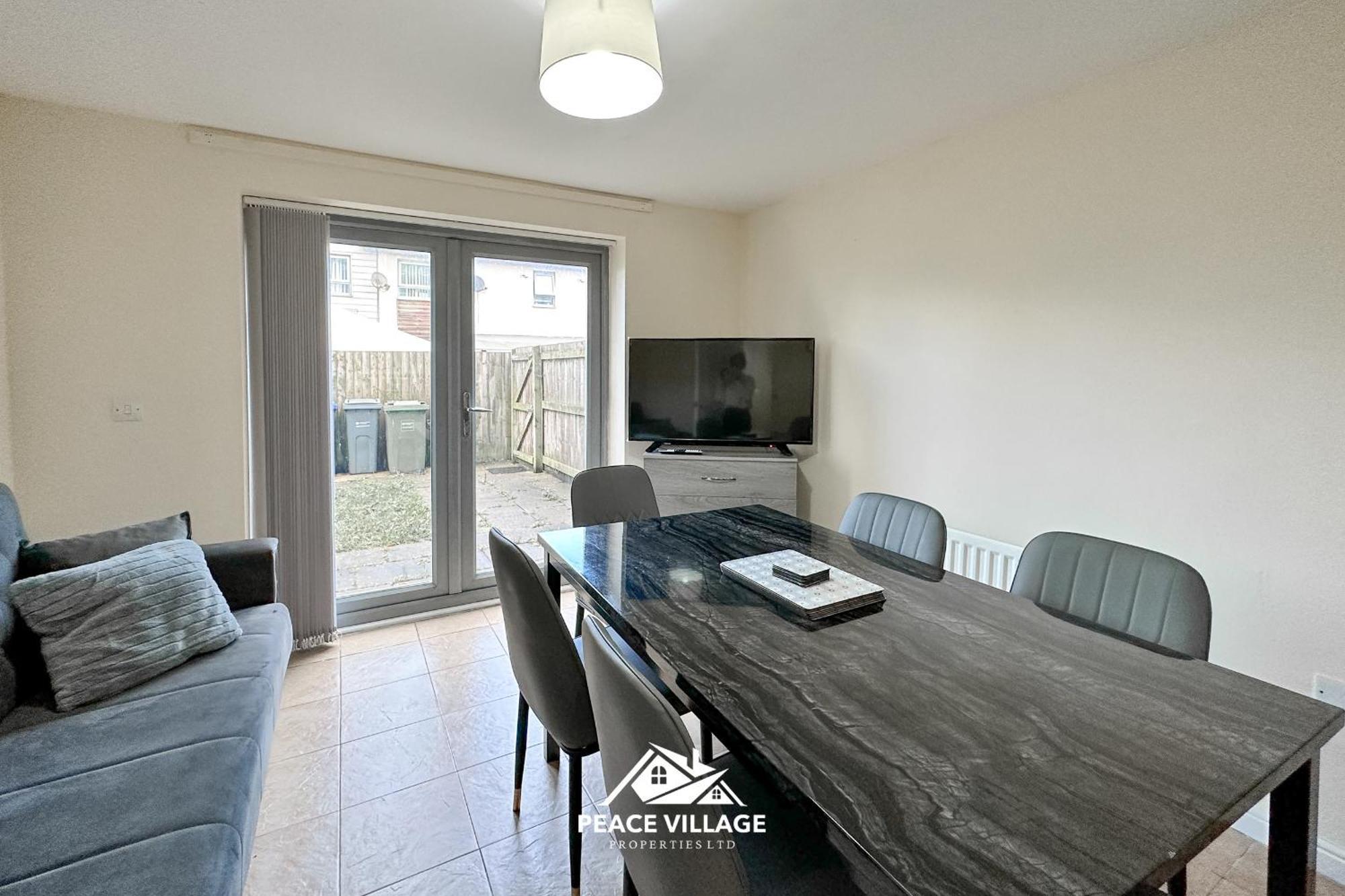 Ashton Co-Living - Private Room Self-Cater Manchester Exterior photo